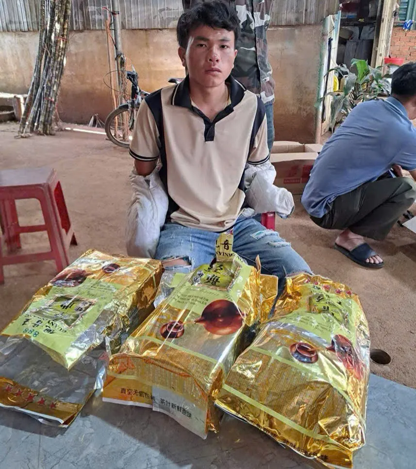 Bắt giữ thanh niên vận chuyển hơn 3kg ma túy đá tại Lâm Đồng - Ảnh 1.