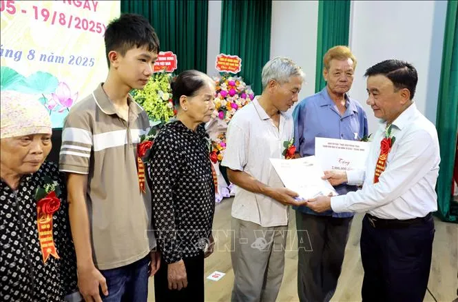 Xây dựng phong trào bảo vệ an ninh Tổ quốc phù hợp với chính quyền địa phương 2 cấp - Ảnh 2.