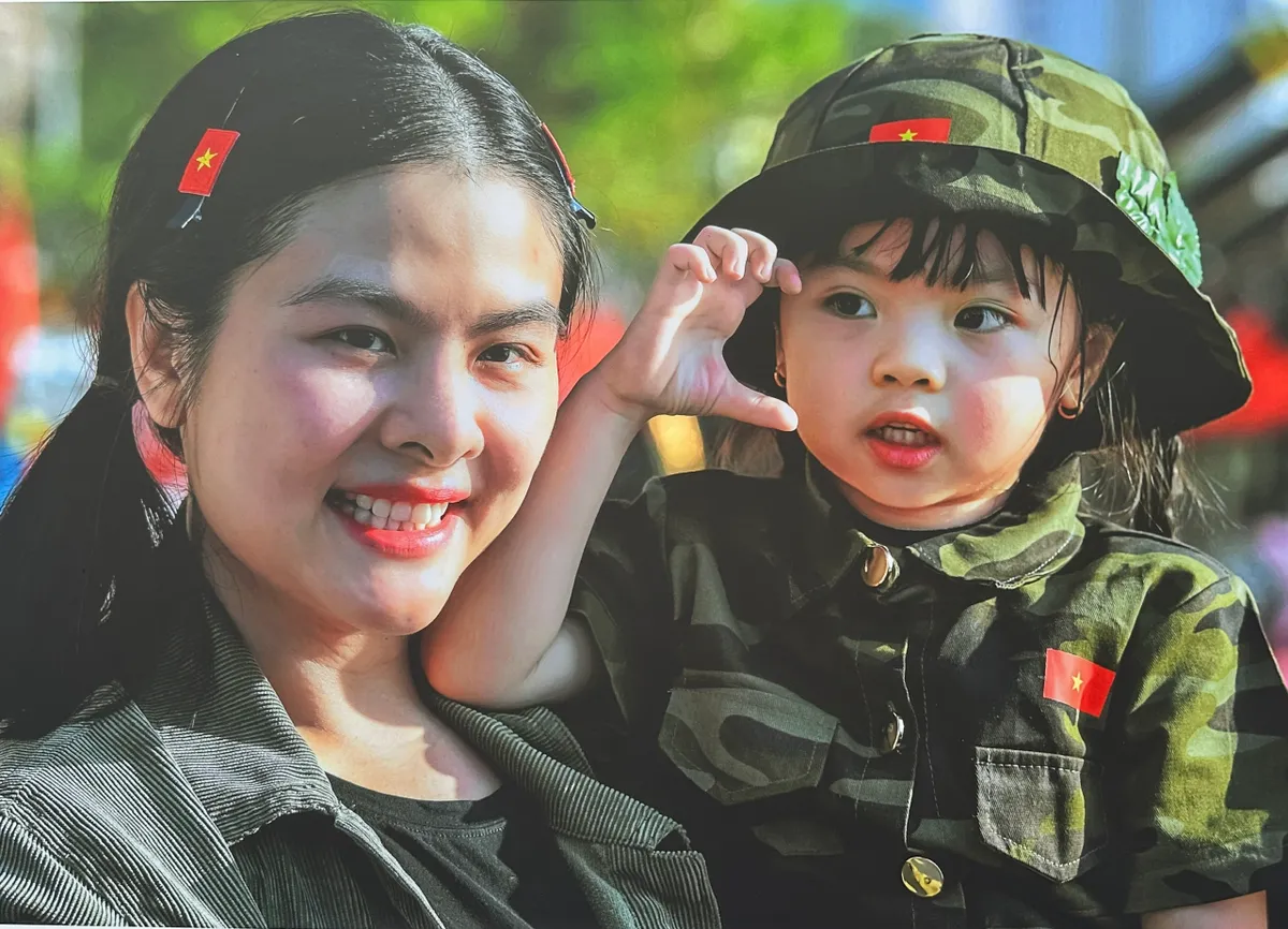 "50 năm niềm vui thống nhất" qua lăng kính nhiếp ảnh- Ảnh 9.