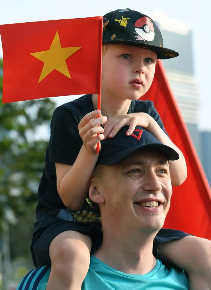 "50 năm niềm vui thống nhất" qua lăng kính nhiếp ảnh- Ảnh 10.