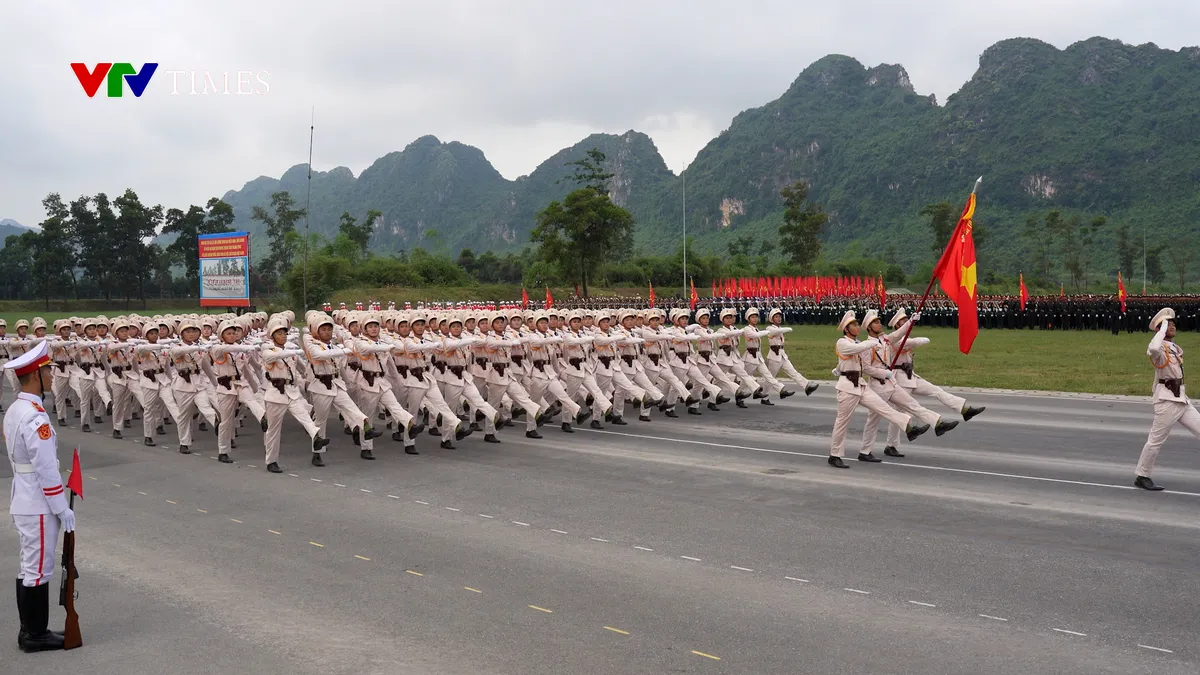 Mãn nhãn màn trình diễn của các lực lượng vũ trang trong lần tổng hợp luyện thứ 3 - Ảnh 8.