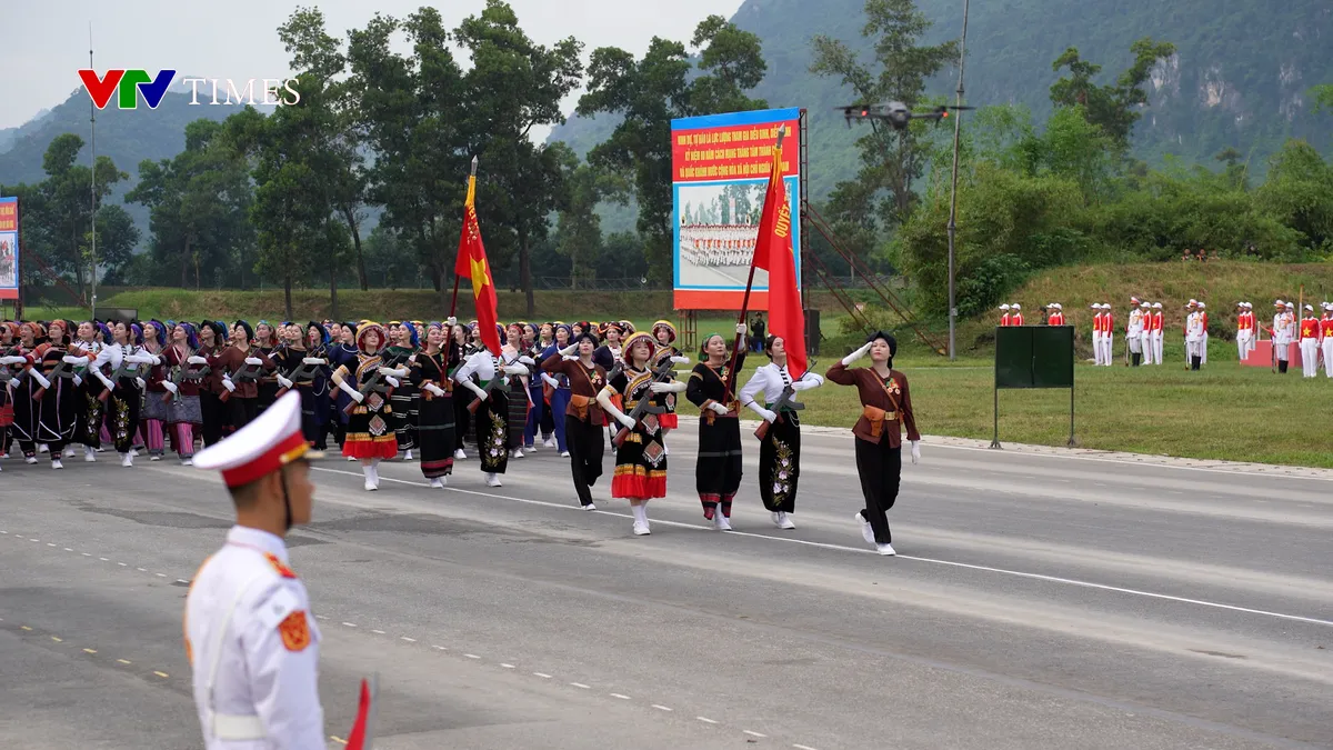 Mãn nhãn màn trình diễn của các lực lượng vũ trang trong lần tổng hợp luyện thứ 3 - Ảnh 1.
