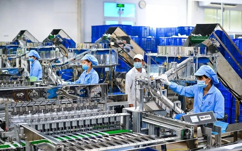 Sửa đổi các quy định nhằm hỗ trợ doanh nghiệp tiếp cận đất đai, lãi suất vay.... Ảnh: VGP