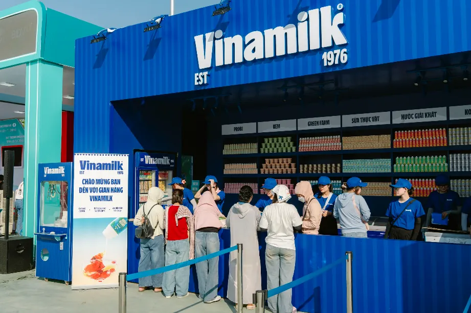 Check-in cực chất, Vinamilk tiếp năng lượng tươi vui cho các lễ hội âm nhạc cuối tuần - Ảnh 1.