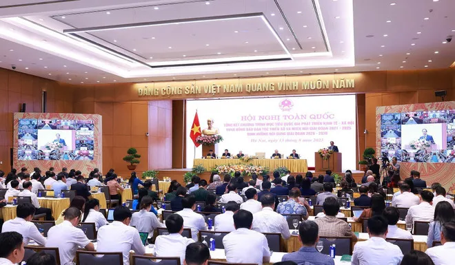 Thủ tướng: Việc thực hiện Chương trình phát triển kinh tế - xã hội vùng đồng bào dân tộc còn manh mún  - Ảnh 2.