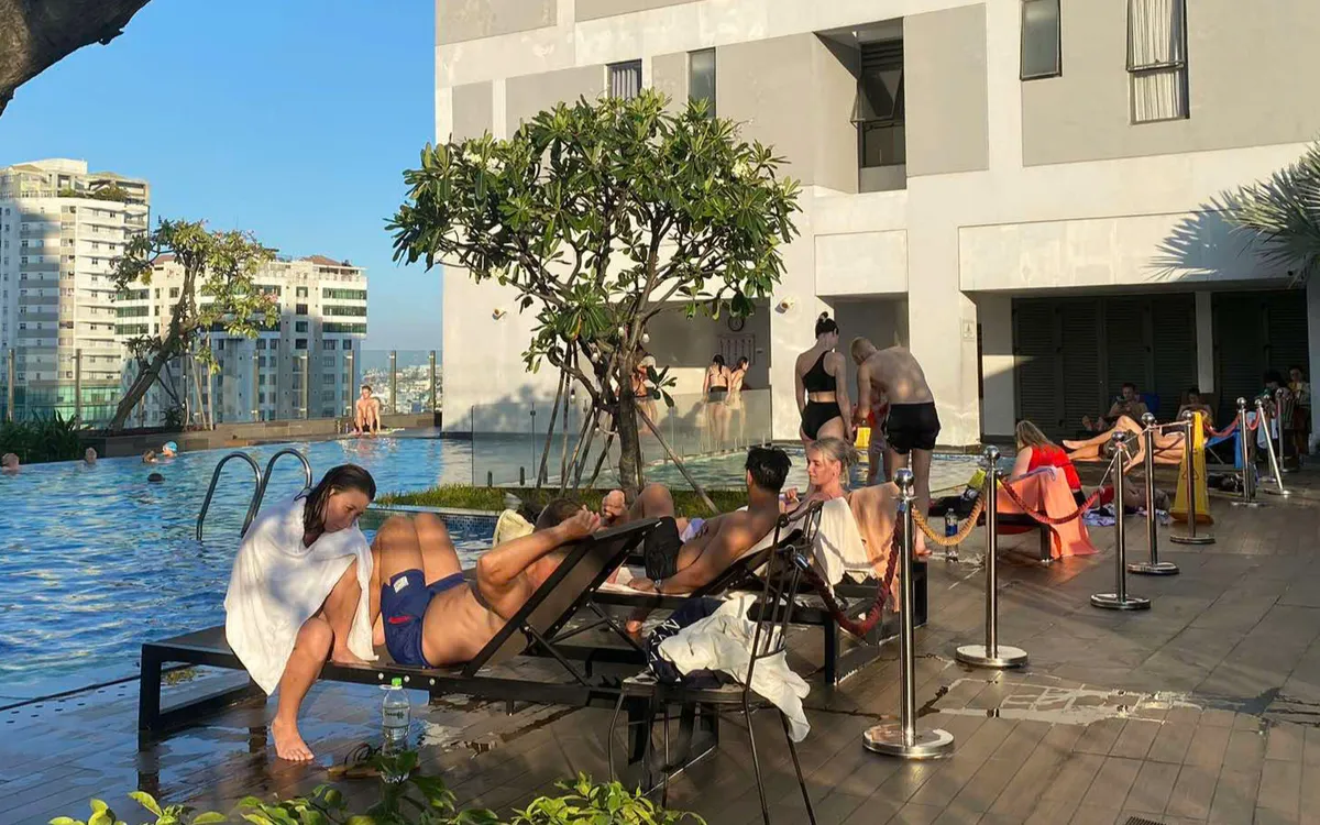 Hiện một số chung cư ở TP Hồ Chí Minh có tình trạng cho khách du lịch thuê căn hộ ngắn ngày, "chung cư như khách sạn", gây nhiều mâu thuẫn với cư dân. Ảnh: Hà Giang