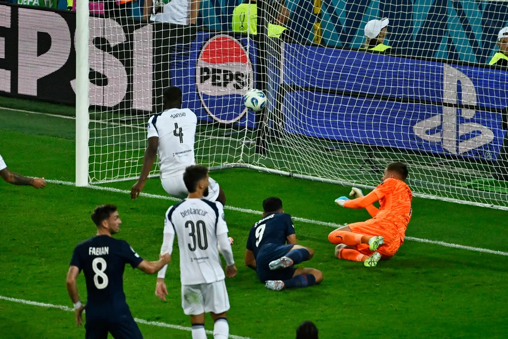 Ngược dòng ngoạn mục, PSG đoạt Siêu Cup châu Âu- Ảnh 2.
