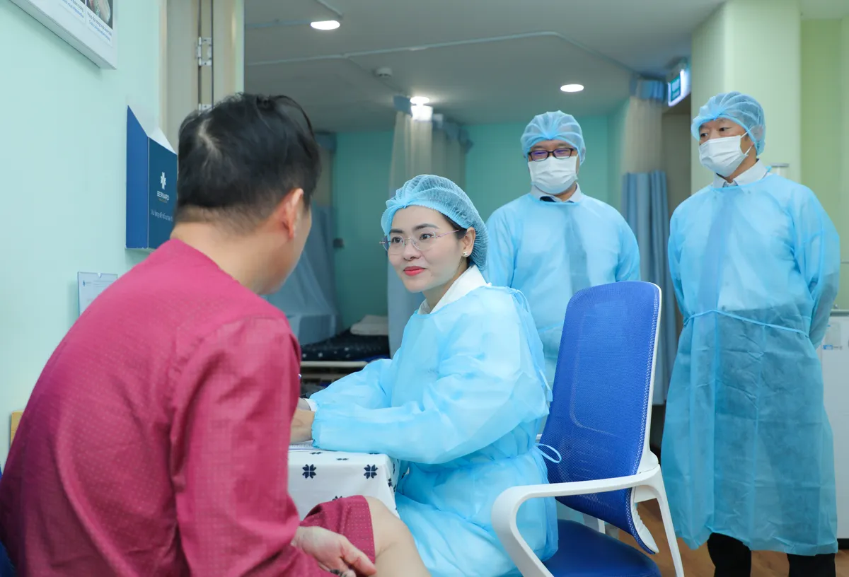 Chuyên gia Nhật giám sát nội soi tiêu hóa chuẩn Nhật tại Bernard - Ảnh 5.