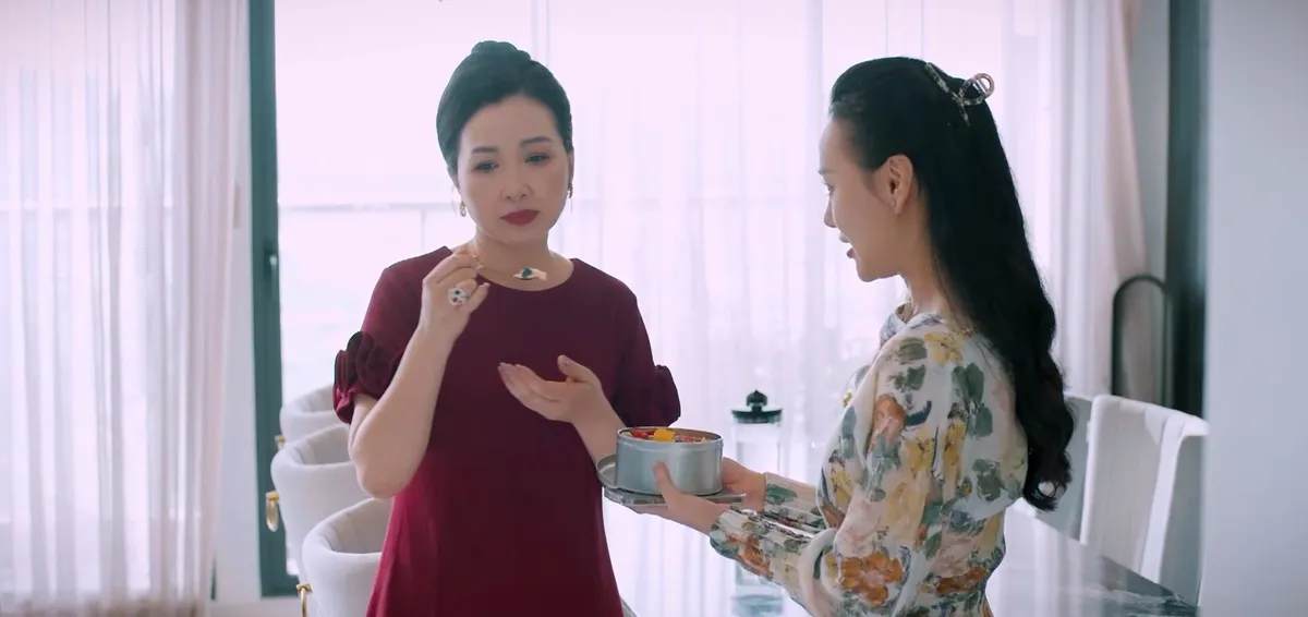 Gió ngang khoảng trời xanh - Tập 3: Trà xanh tẽn tò trước chiêu phủ đầu cao tay của vợ giám đốc - Ảnh 14.