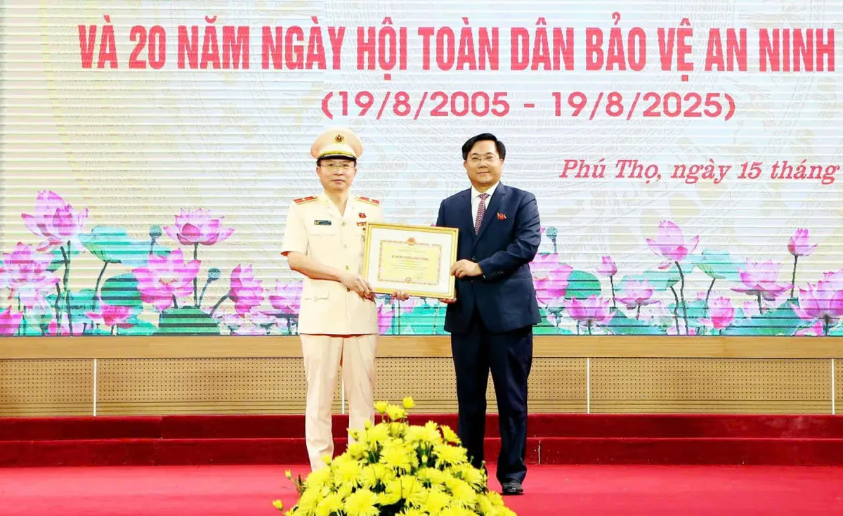 Phú Thọ tổ chức kỷ niệm 80 năm Ngày truyền thống Công an nhân dân  - Ảnh 1.