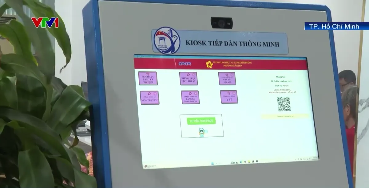 TP Hồ Ch&iacute; Minh: Đẩy mạnh thủ tục h&agrave;nh ch&iacute;nh &ldquo;kh&ocirc;ng địa giới&rdquo; - Ảnh 2.