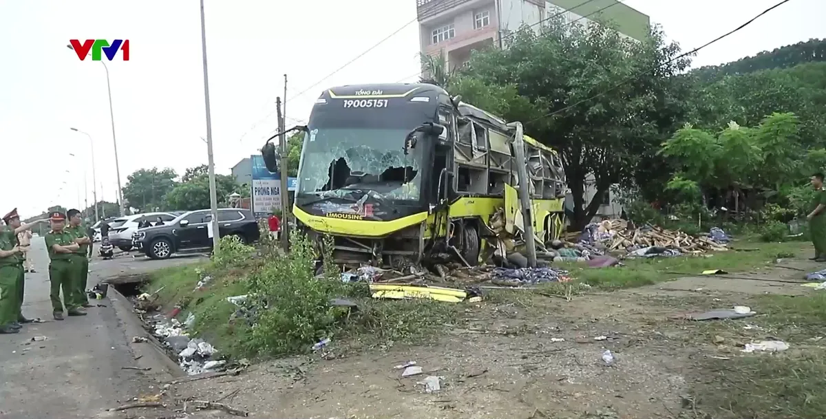Ý kiến trái chiều về nguy cơ gây tai nạn của xe khách giường nằm - Ảnh 1.