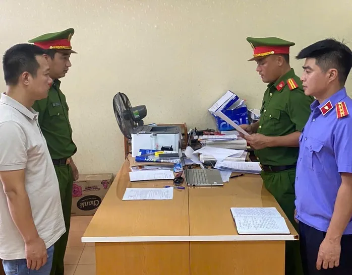 Hà Tĩnh: Khởi tố 3 đối tượng mua bán trái phép hóa đơn hơn 11 tỷ đồng - Ảnh 1.