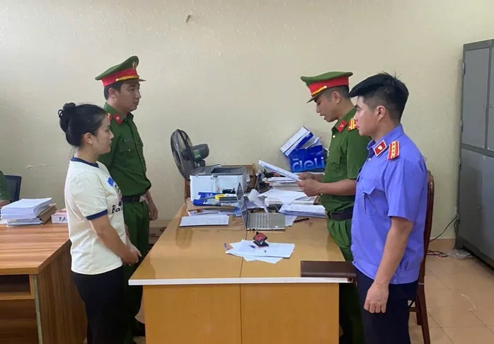 Hà Tĩnh: Khởi tố 3 đối tượng mua bán trái phép hóa đơn hơn 11 tỷ đồng - Ảnh 2.