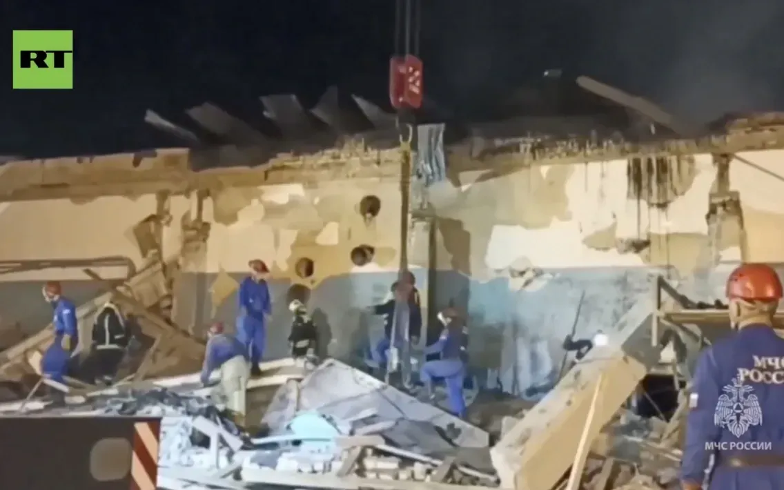 Hiện trường vụ nổ nhà máy ở Ryazan (Ảnh: RT) Hiện trường vụ nổ nhà máy ở Ryazan (Ảnh: RT)