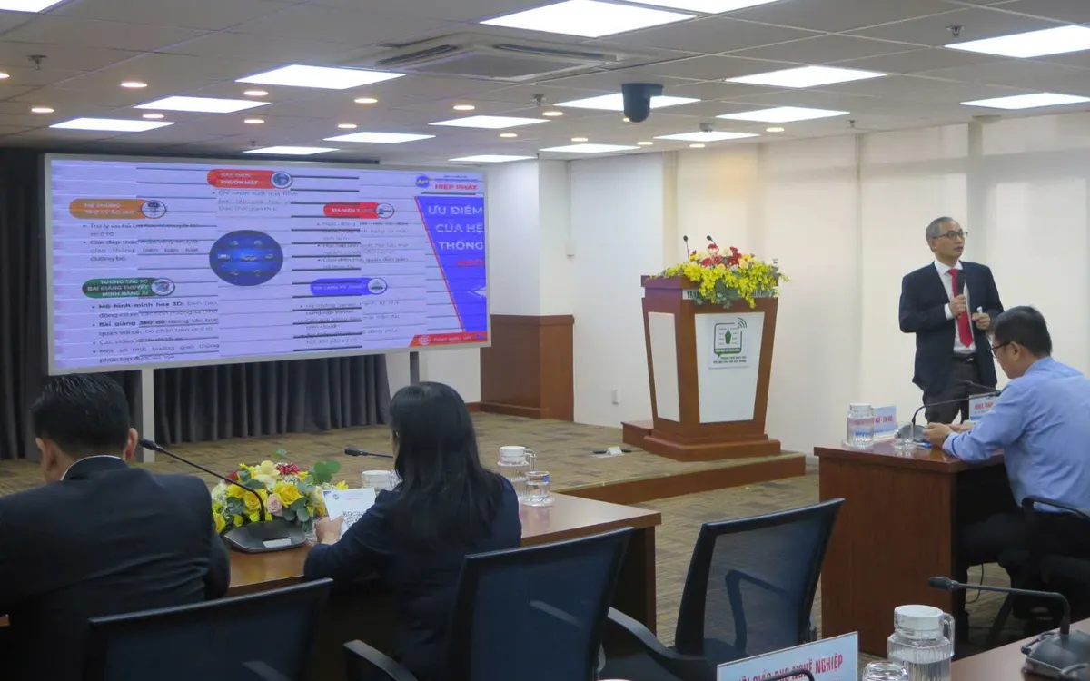 Chia sẻ về các tính năng của trợ lý ảo trong đào tạo lái xe (Ảnh: Cổng thông tin điện tử TP Hồ Chí Minh) Chia sẻ về các tính năng của trợ lý ảo trong đào tạo lái xe (Ảnh: Cổng thông tin điện tử TP Hồ Chí Minh)