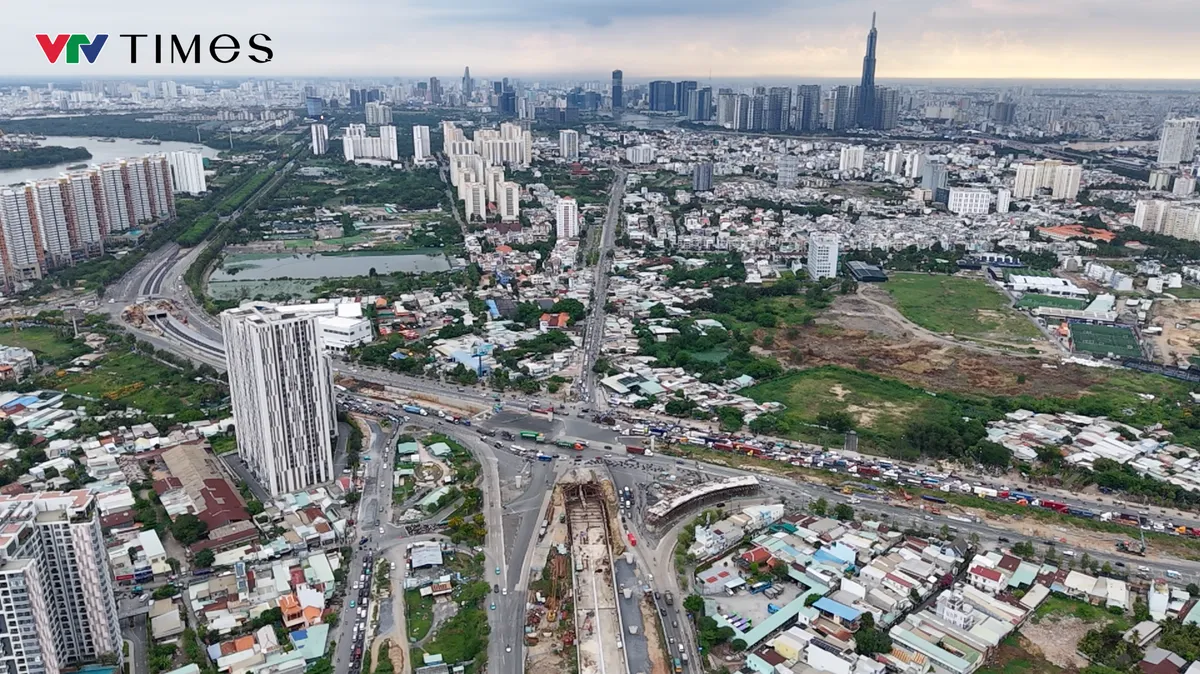 TP Hồ Chí Minh: Sau gần hai tháng vận hành, hầm chui HC1-01 hiện ra sao? - Ảnh 1.