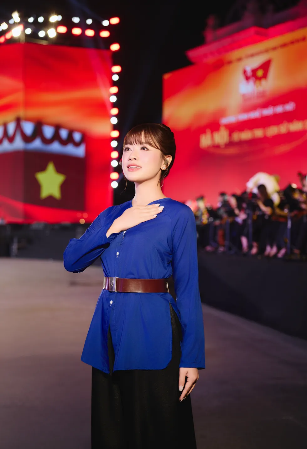 10 năm đăng quang quán quân, Sao mai Thu Hằng tự hào được hát Quốc ca tại ở Quảng trường Cách mạng tháng Tám - Ảnh 1.
