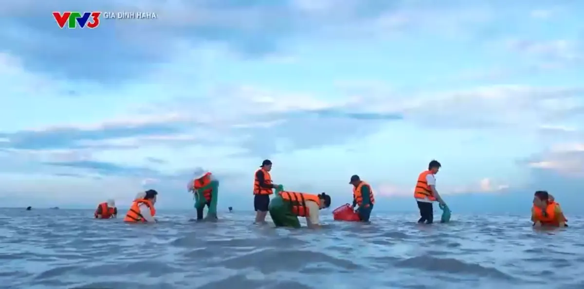 Gia đình Haha - Tập 10: "Tiểu phẩm nói xấu" gây chấn động của Bùi Công Nam và Duy Khánh  - Ảnh 3.