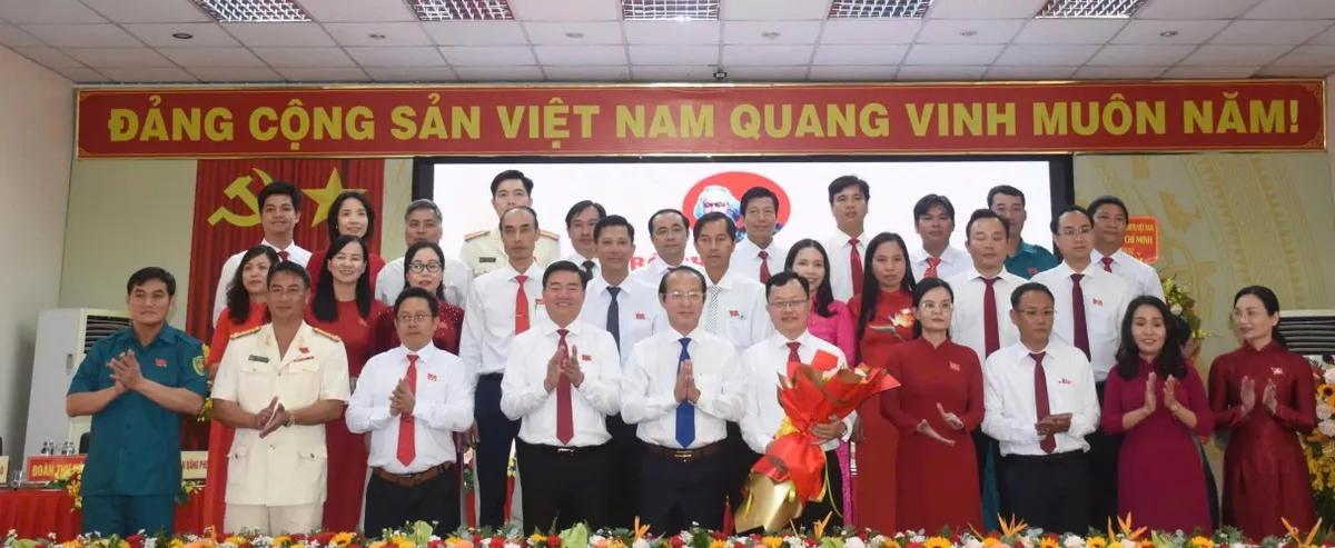 TP Hồ Chí Minh: Phường có nhiều siêu cảng sẽ phát triển thành trung tâm logistics hiện đại  - Ảnh 2.