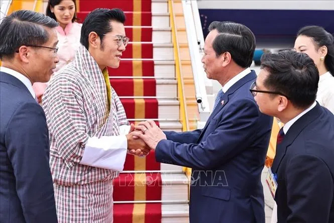 Quốc vương Bhutan và Hoàng hậu bắt đầu thăm cấp Nhà nước tới Việt Nam - Ảnh 1.