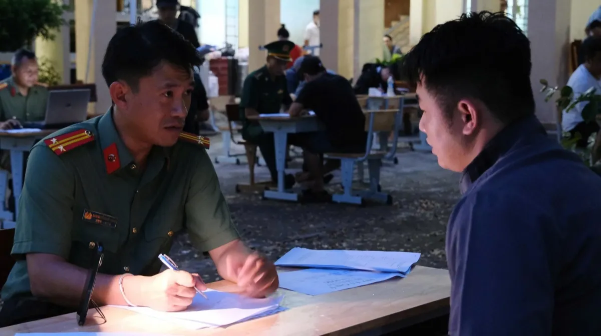 Lâm Đồng tiếp nhận thêm 31 công dân Việt Nam từ Campuchia - Ảnh 2.