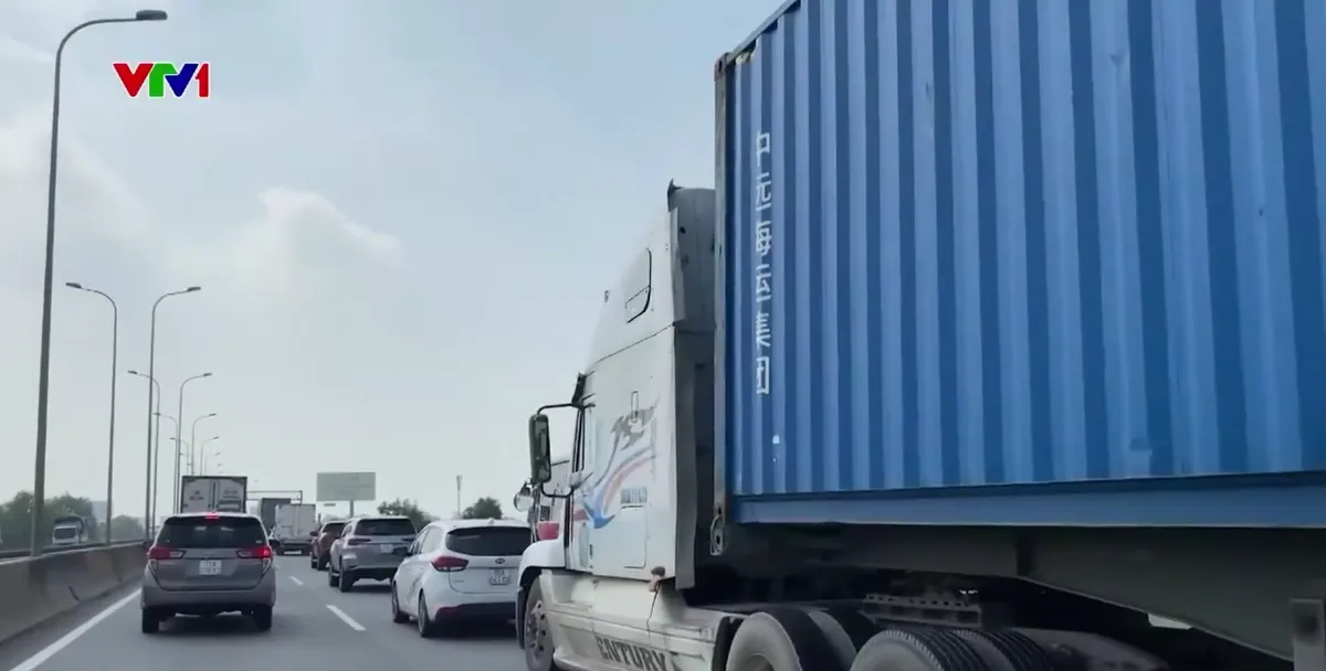 Cần tổ chức giao thông hợp lý khi thi công cao tốc  - Ảnh 2.