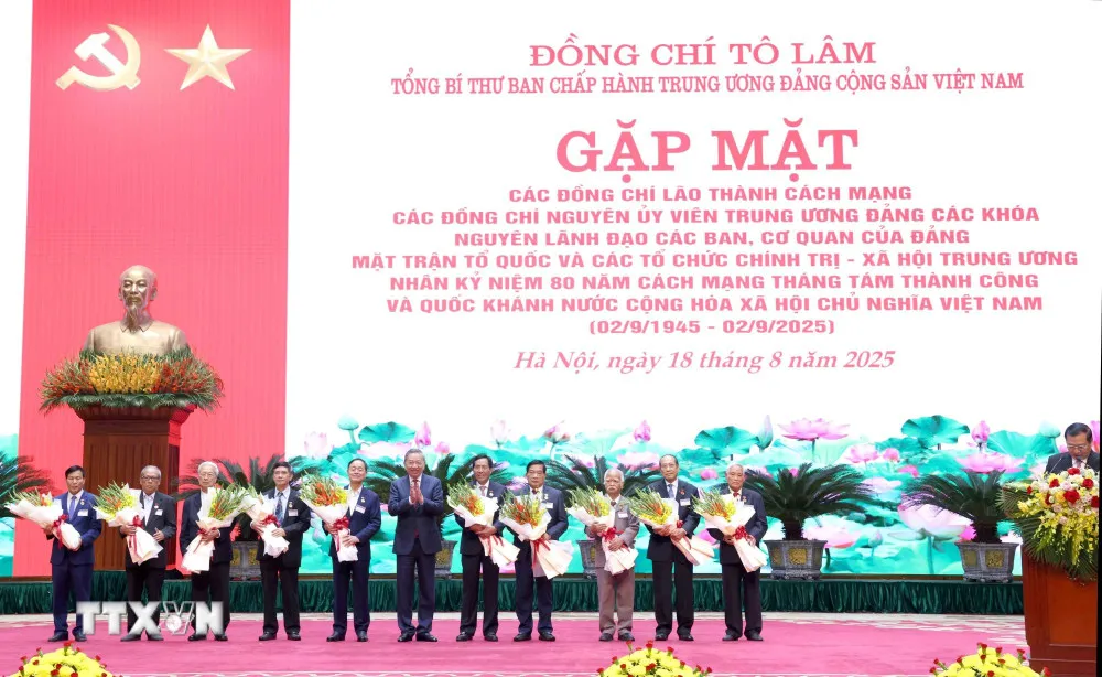 Tiếp tục phát huy tâm huyết, trí tuệ đồng hành với Đảng- Ảnh 2. Tiếp tục phát huy tâm huyết, trí tuệ đồng hành với Đảng- Ảnh 2.