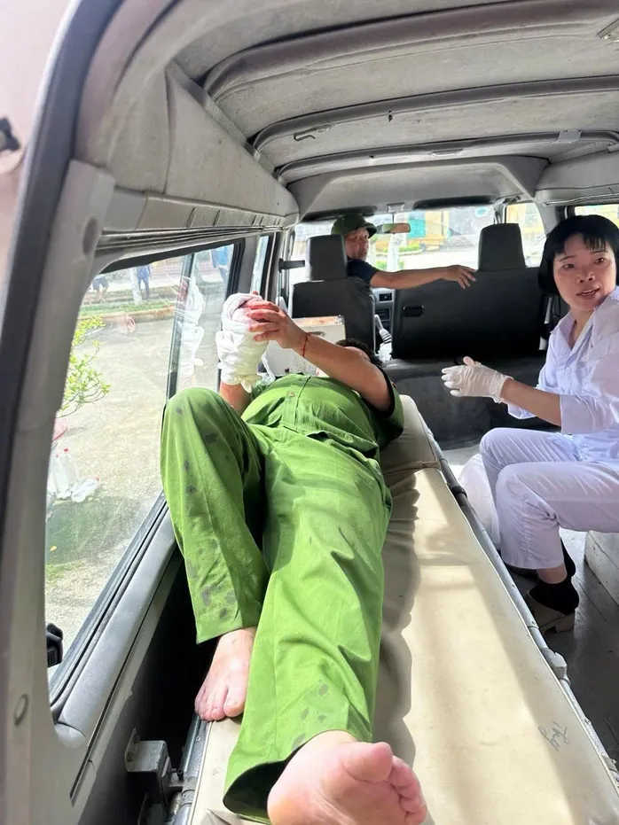 Bắt đối tượng tham gia chém cán bộ công an trọng thương tại trung tâm cai nghiện - Ảnh 2.
