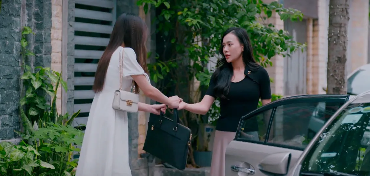 Gió ngang khoảng trời xanh - Tập 4: Vợ đón chồng nhậu say trong vòng tay 'trà xanh'- Ảnh 7.