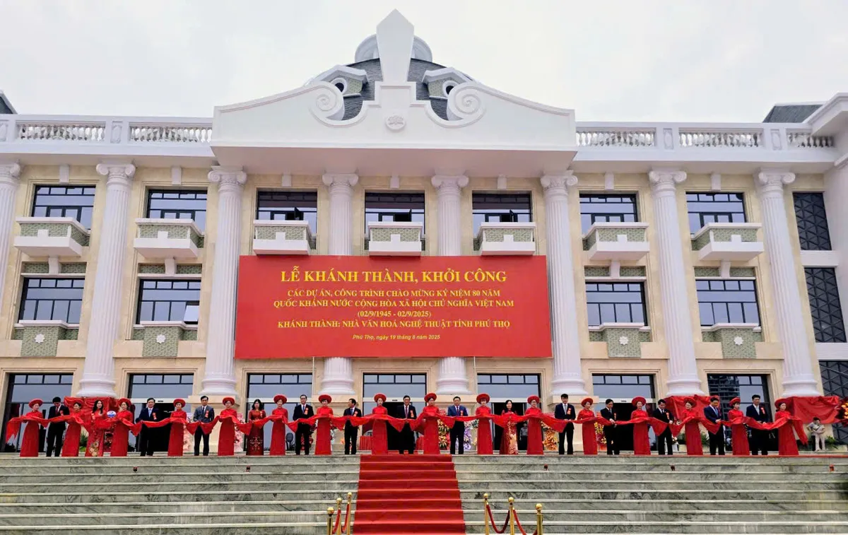 Phú Thọ khánh thành và khởi công 7 dự án nhân dịp 80 năm Quốc khánh  - Ảnh 2.