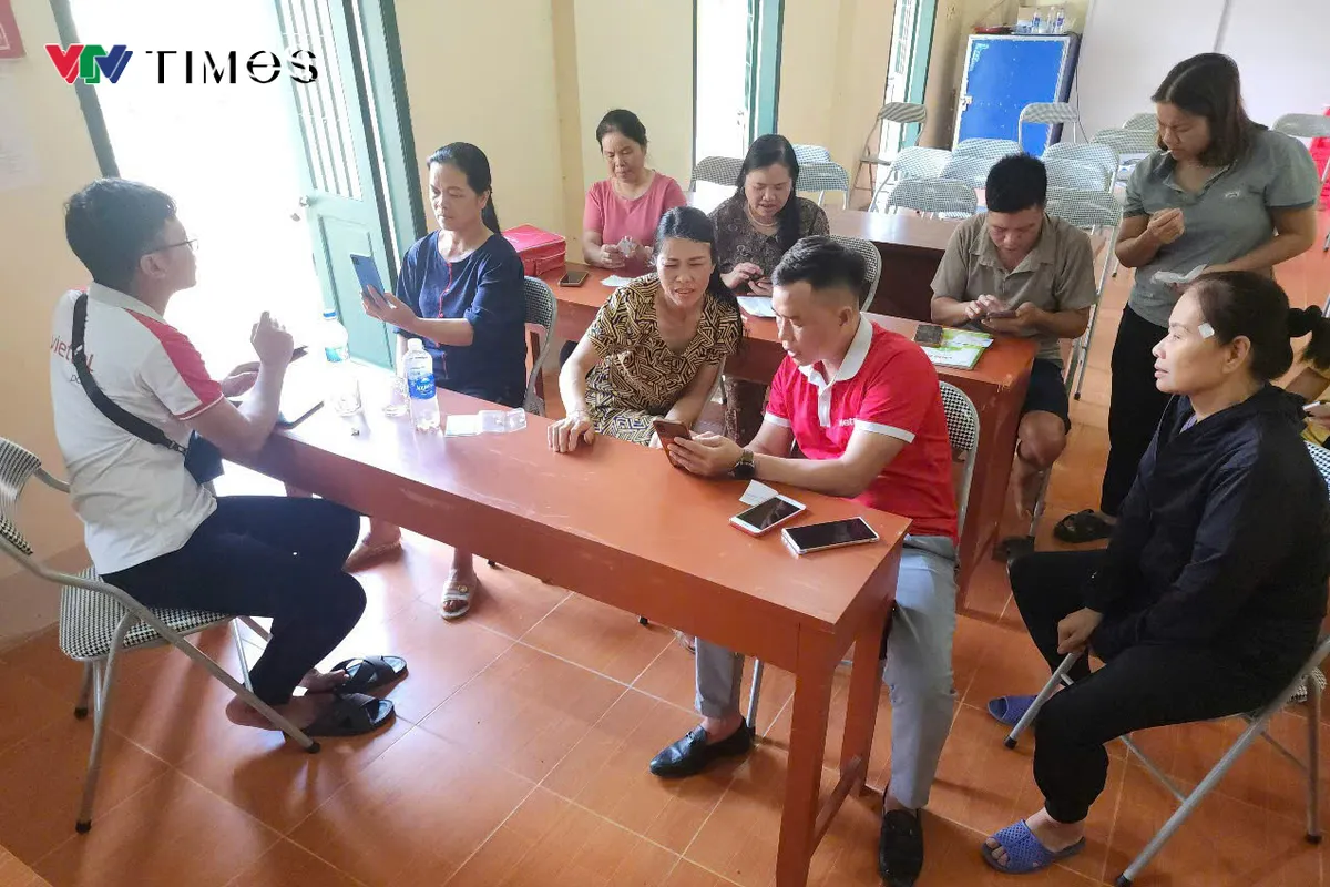 Thái Nguyên: "Bình dân học vụ số" lan tỏa sâu rộng đến mỗi người dân - Ảnh 3.