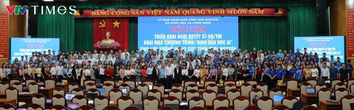 Thái Nguyên: "Bình dân học vụ số" lan tỏa sâu rộng đến mỗi người dân - Ảnh 2.
