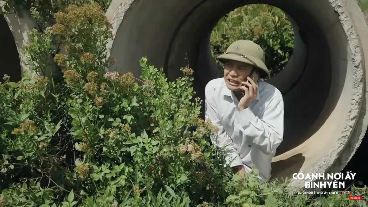 C&oacute; anh, nơi ấy b&igrave;nh y&ecirc;n - Tập 13: &Ocirc;ng Thứ chỉ đạo ch&aacute;u trai kh&ocirc;ng được "tay nhanh hơn n&atilde;o"- Ảnh 8.