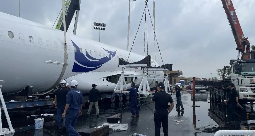 Trải nghiệm hiếm có: Người dân được ngồi thử Airbus A320, khám phá lịch sử hàng không Việt Nam - Ảnh 1.