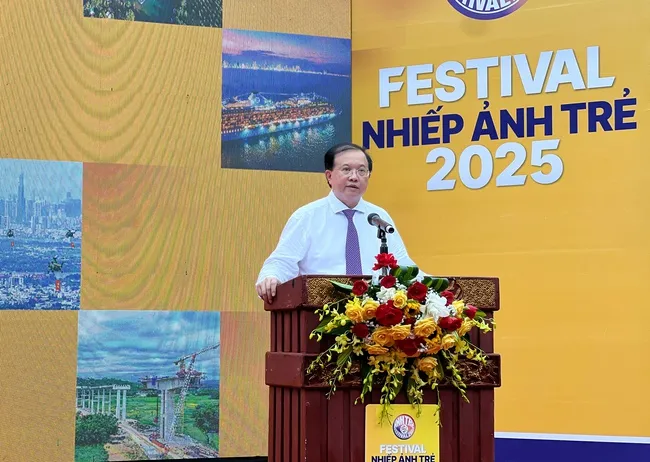 Festival Nhiếp ảnh Trẻ 2025 trao 17 giải thưởng xuất sắc - Ảnh 1.