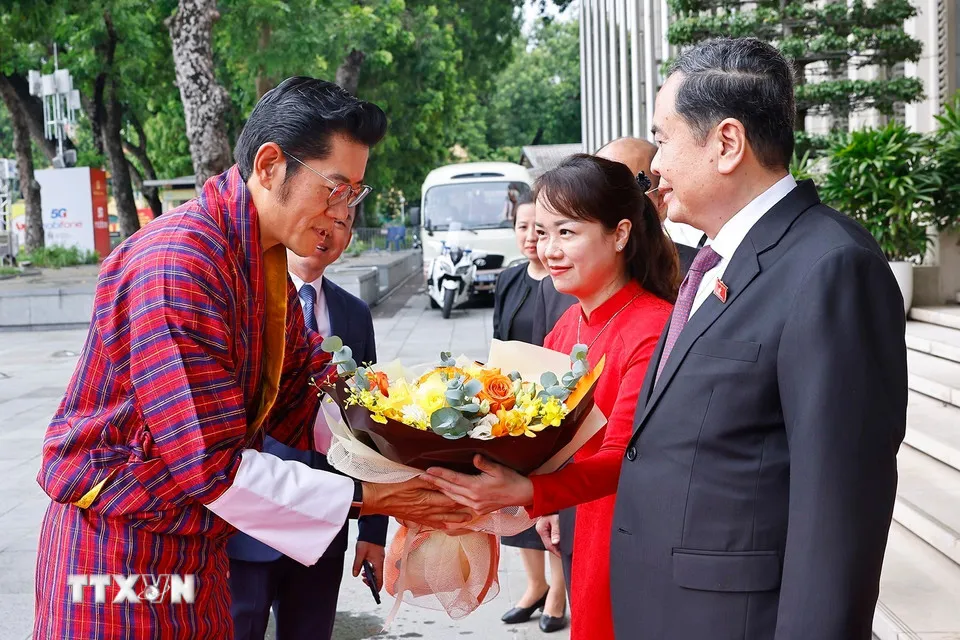 Việt Nam luôn coi trọng và mong muốn làm sâu sắc hơn nữa mối quan hệ hữu nghị với Bhutan - Ảnh 1.