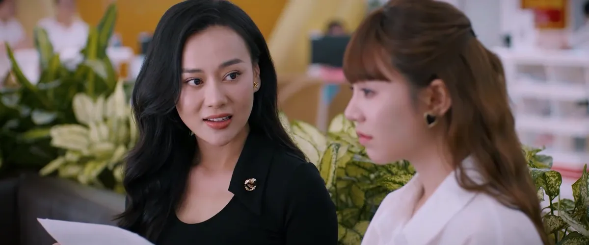 Gió ngang khoảng trời xanh - Tập 4: Vợ đón chồng nhậu say trong vòng tay 'trà xanh'- Ảnh 12.