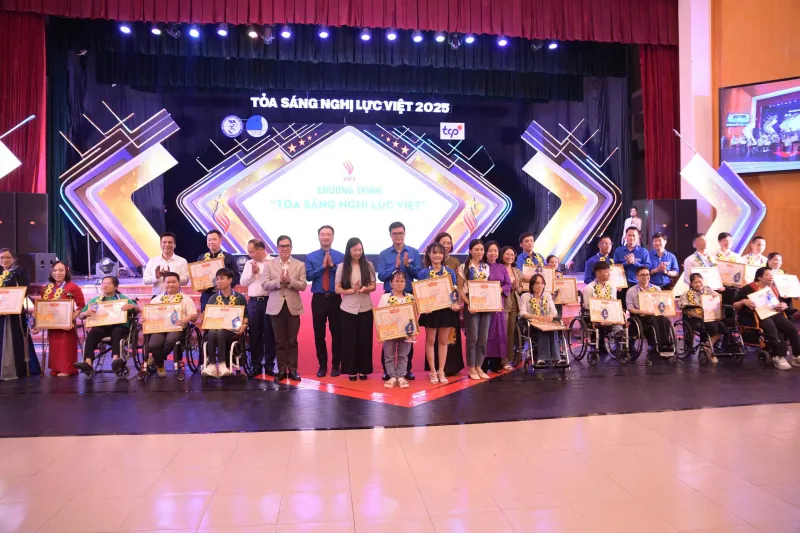 Tỏa sáng Nghị lực Việt 2025: Tôn vinh 25 gương thanh niên khuyết tật tiêu biểu, hỗ trợ thanh niên khởi nghiệp  - Ảnh 2.