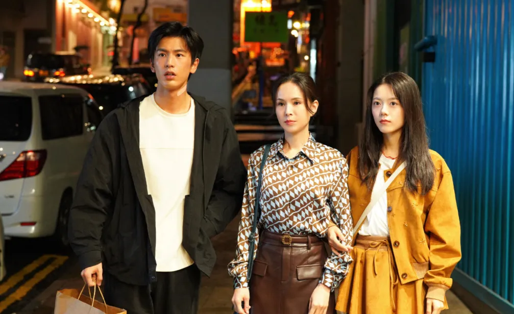 L&yacute; Nhược Đồng kh&ocirc;ng sợ bị ch&ecirc; hết thời - Ảnh 2.