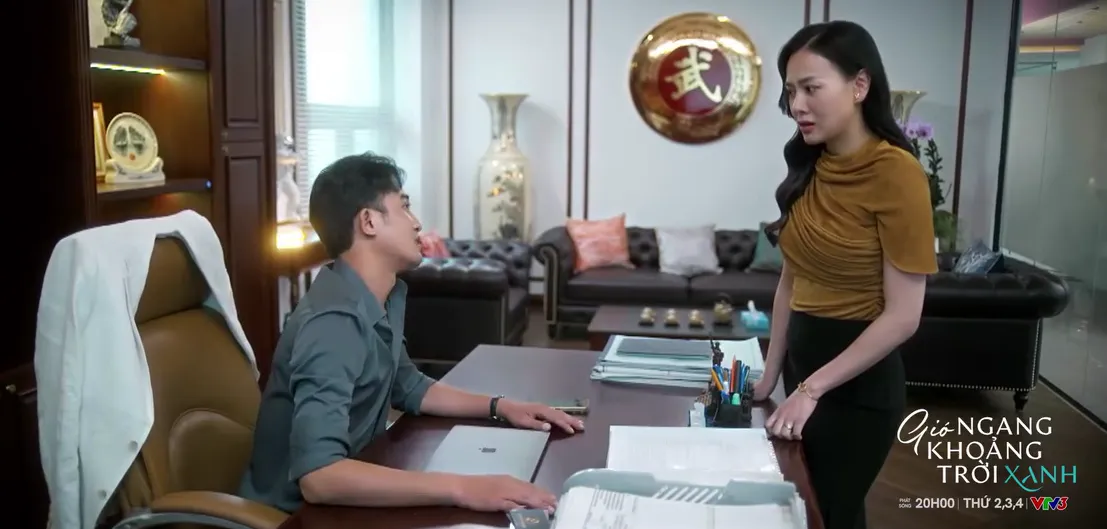 Gi&oacute; ngang khoảng trời xanh - Tập 6: Vợ chồng Mỹ Anh bất đồng chọn trường xịn cho con- Ảnh 2.