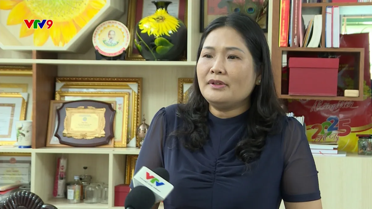 2108-PNHN-.tuyet nhung- tTUYEN DUNG GIAO VIEN.jpg