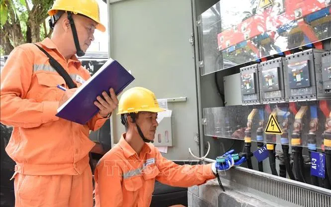 Điện lực miền Bắc bảo đảm cung ứng điện cho cao điểm nắng nóng