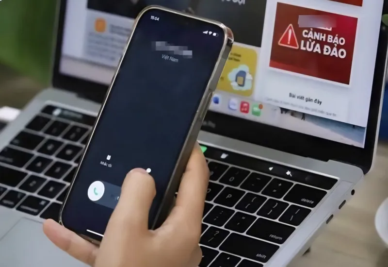 Bắt đối tượng cưỡng đoạt tài sản qua các trang web mại dâm - Ảnh 1.