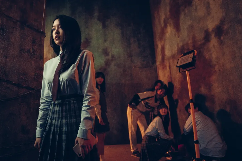Phim mới của thần tượng K-Pop khai thác câu chuyện về mạng xã hội và áp lực với giới trẻ - Ảnh 1.