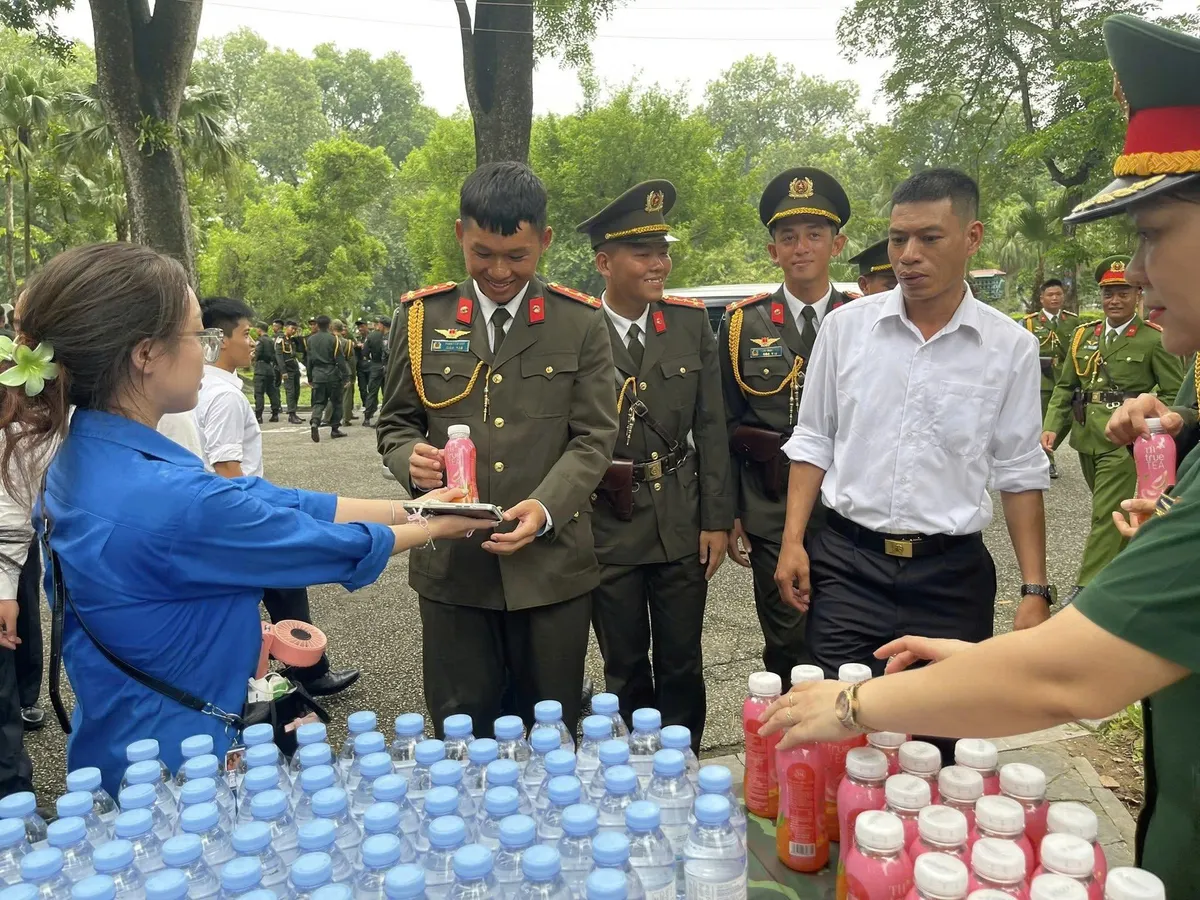 Hợp luyện A80- Các khối diễu binh di chuyển, tập kết an toàn - Ảnh 17.