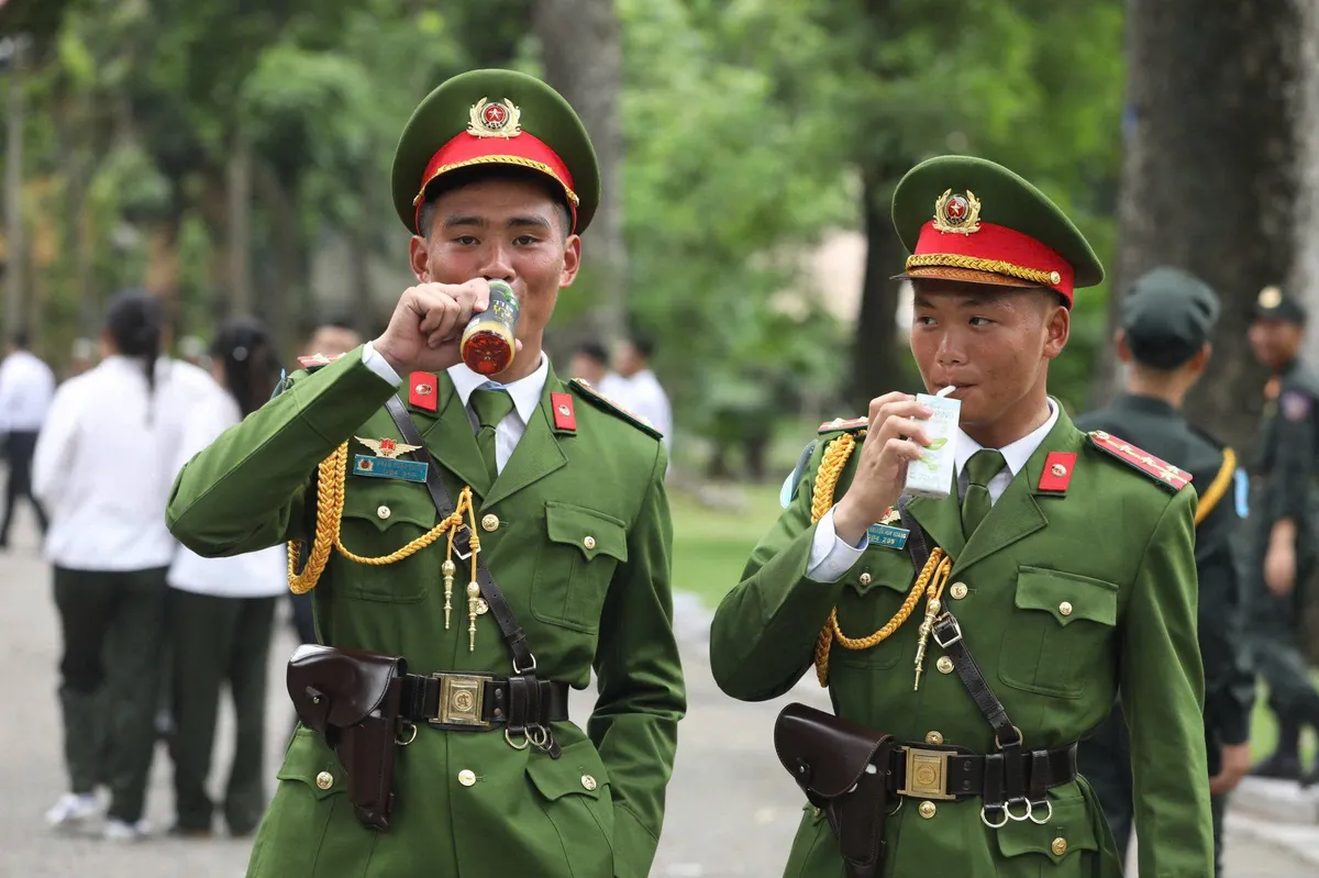 Hợp luyện A80- Các khối diễu binh di chuyển, tập kết an toàn - Ảnh 15.