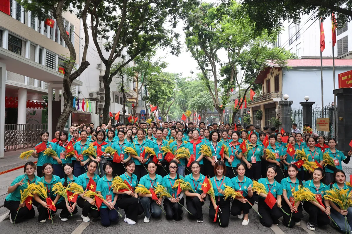 Hợp luyện A80- Các khối diễu binh di chuyển, tập kết an toàn - Ảnh 23.