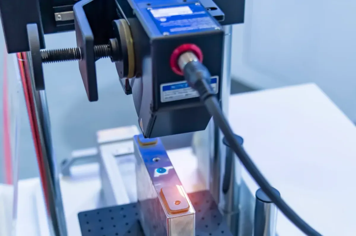 Pin tự phục hồi: Bước tiến có thể cách mạng hóa ngành xe điện - Ảnh 1.