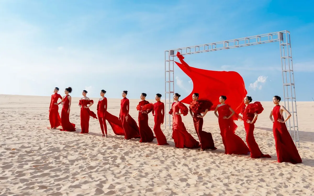 Top 12 Vietnam's Next Top Model mùa 9  Top 12 Vietnam's Next Top Model mùa 9